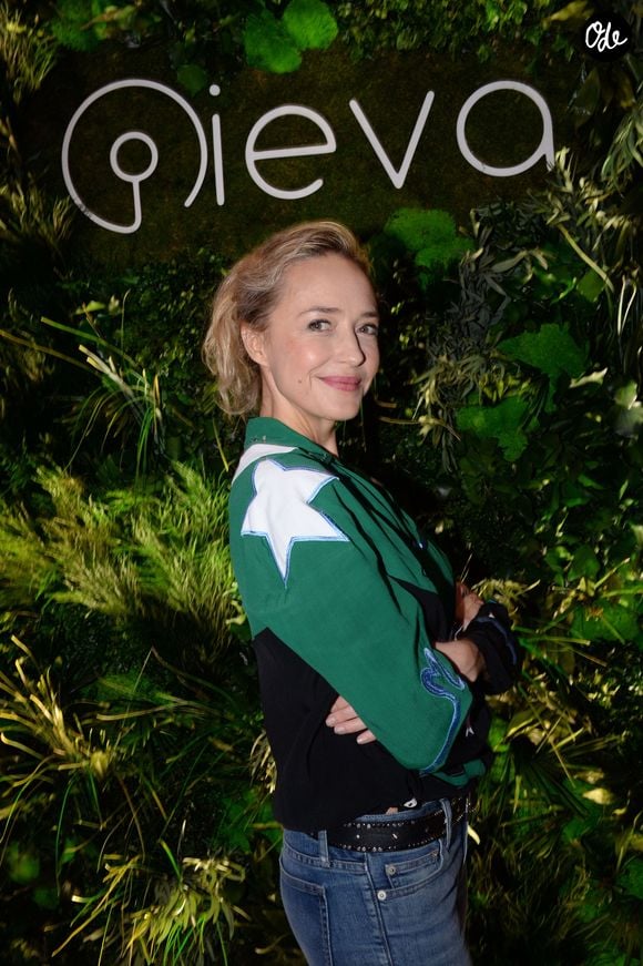 Hélène de Fougerolles s'y rend une fois par semaine.

Hélène de Fougerolles - Soirée de lancement d'un e-shop Ieva (un pop-up store 38 rue Sainte-Croix-de-la-Bretonnerie) à Paris, France, le 31 janvier 2019. © Rachid Bellak/Bestimage