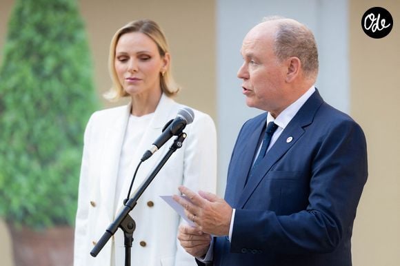 Le prince Albert II de Monaco et la princesse Charlène de Monaco ont accueilli au Palais princier les ambassadeurs et représentants permanents des 46 États membres de l'organisation du Conseil de l'Europe, Monaco le 2 septembre 2026. © Olivier Huitel/Pool Monaco/Bestimage