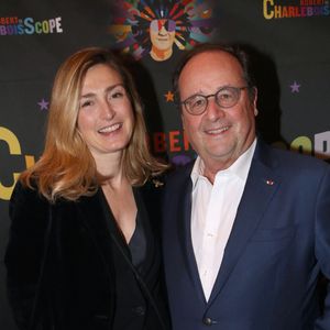 Malgré la canicule qui s'abat sur la France, la Fête de la musique a fait vibrer les quatre coins du territoire dans une ambiance survoltée.
Exclusif - François Hollande et sa femme Julie Gayet - Célébrités au Concert de Robert Charlebois, "Robert en CharleboisScope" au Grand Rex à Paris.
© Bertrand Rindoff / Bestimage