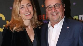 Bière à la main, selfies et bain de foule : Julie Gayet et François Hollande se lâchent pour la fête de la musique