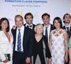 Il accorde une importance particulière au parcours et aux motivations de ses employés.

La famille Kretz : "L'Agence" sur TMC : Eve von Romberg, Sandrine et Olivier Kretz, Martin Kretz, Majo (la grand-mère), Valentin Kretz et sa femme Charina Sarte, Louis Kretz - Soirée de gala des 50 ans de la Fondation Claude Pompidou à l'Hôtel Marcel Dassault à Paris le 12 avril 2022.
C'est à l'Hôtel Marcel Dassault, au rond-point des Champs Elysées, que s'est tenue le mardi 12 avril, la soirée de gala des 50 ans de la Fondation Claude Pompidou. Rachid Bellak / LMS / Bestimage