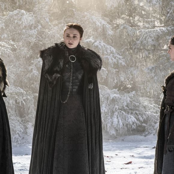 Ce long-métrage, dont l’intrigue se déroule au cœur de la guerre des Deux-Roses au XVe siècle, marque un tournant : les deux ex-Stark y incarnent… un couple d’amants...

HBO vie de publier 24 nouvelles photos de l'épisode 4 de la derniere saison de Game of Thrones.