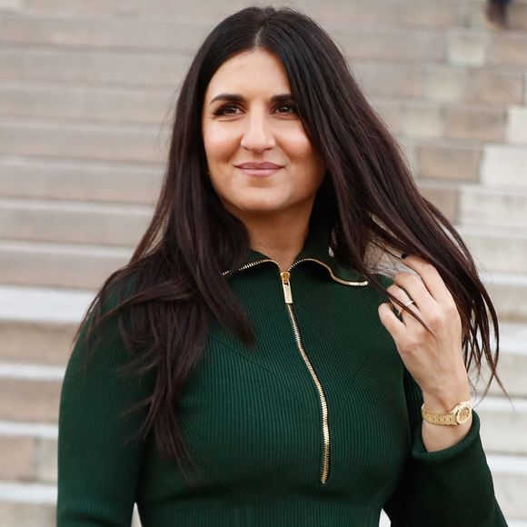 Géraldine Nakache a, quant à elle, opté pour une robe moulante à fermeture éclair.

Géraldine Nakache au défilé Schiaparelli "Collection Haute Couture Printemps/Eté 2025" lors de la Fashion Week de Paris (PFW) au Petit Palais le 27 janvier 2025. © Christophe Clovis / Bestimage