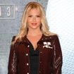 “C’est encore dur à accepter” : Kelly Vedovelli se fait difficilement à la vie de maman de jumelles