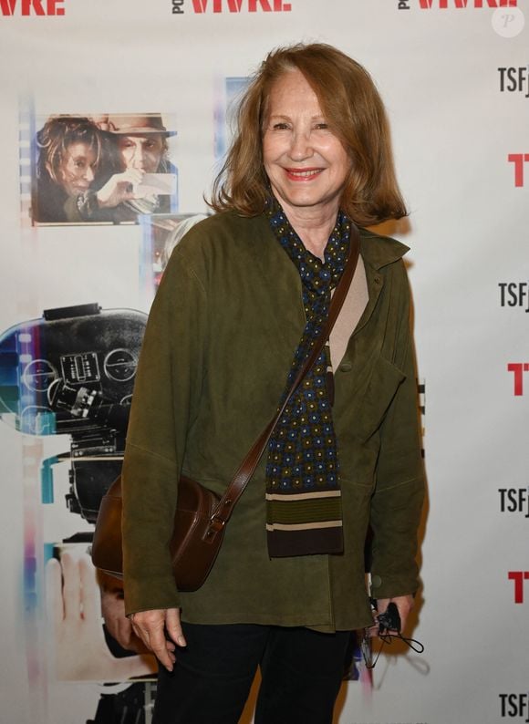 Nathalie Baye - Photocall à la première du film "Tourner pour vivre" sur la vie cinématographique du réalisateur C.Lelouch à Paris le 25 avril 2022.

© Coadic Guirec / Bestimage