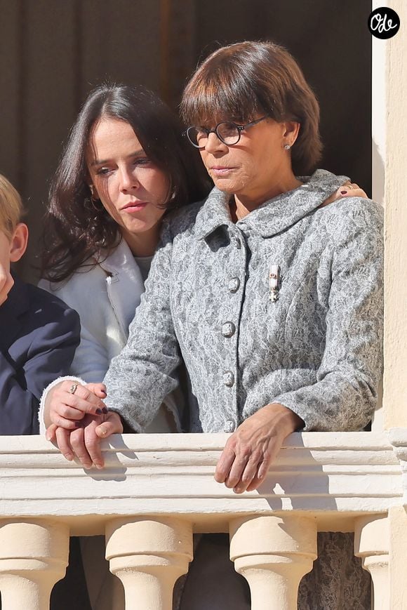 "Magnifique comme sa maman" et "Et soudain… je replonge en 1984", peut-on notamment lire dans les commentaires.

Pauline Ducruet et sa mère la princesse Stéphanie de Monaco au balcon du palais, à l'occasion de la Fête Nationale de Monaco, le 19 novembre 2023.

© Dominique Jacovides-Bruno Bebert / Bestimage