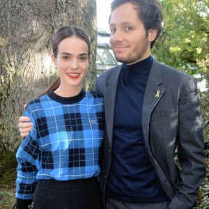 Vianney Bureau (Vianney), sa compagne Catherine Robert - People au défilé Lacoste Collection Prêt-à-Porter Printemps/Eté 2020 lors de la Fashion Week de Paris, le 1er octobre 2019. © Veeren Ramsamy-Christophe Clovis/Bestimage