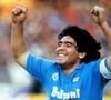 Le joueur avait amassé une fortune considérable dont le chiffrage est néanmoins compliqué.

Diego Maradona à Naples dans les années 90. ANSA/ABACA
