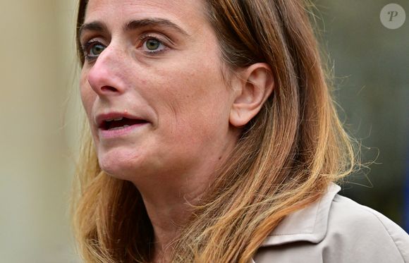 Marine Tondelier, secrétaire nationale du parti de gauche français Les Écologistes - Les chefs des partis politiques et des groupes parlementaires de l'Assemblée nationale votent du palais présidentiel de l'Elysée à Paris, France, le 10 octobre 2025. © Christian Liewig/Bestimage