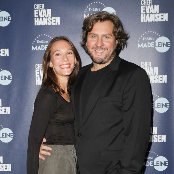 Olivier Solivérès avec sa femme - Générale de la pièce "Cher Evan Hansen" au théâtre de la Madeleine à Paris le 8 octobre 2025. © Coadic Guirec/Bestimage