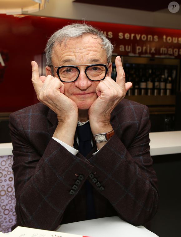 Ses obsèques auront lieu ce vendredi 17 janvier 2025 à Paris dès 14h30 apprend-on dans le carnet du Figaro

Jean-Luc Petitrenaud - Lancement du livre de J-L Petitrenaud "Les quatre saisons d'Emile et Marcelle" au restaurant Lavinia à Paris le 5 novembre 2018. © Denis Guignebourg/Bestimage