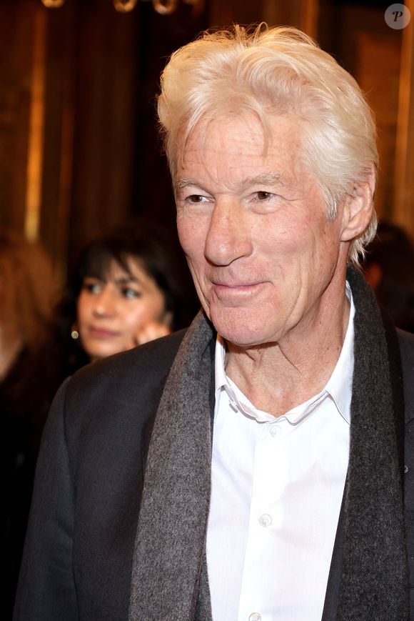 Exclusif - Richard Gere au dîner de Noël de l'association "Soleil d'enfance" au restaurant Fouquet's Paris le 2 décembre 2024. © Cédric Perrin / Bestimage