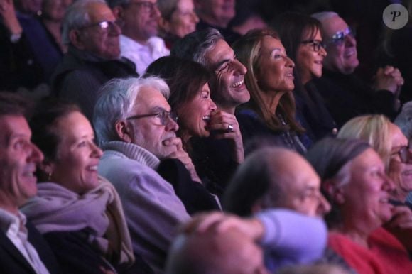 Exclusif - Vincent Dubois, guest, Pascal Praud, sa compagne Catherine Guerin et Ary Abittan, Nicole Coullier  - Célébrités au spectacle « Laurent Gerra se met à table ! », à savourer au Casino de Paris, à Paris, France, le 10 Décembre 2024. 

© Bertrand Rindoff / Bestimage