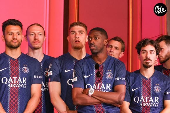 Gonçalo Ramos, Matvey Safono, Renato Marin, Ousmane Dembélé, Vitinha et Khvicha Kvaratskhelia - Emmanuel Macron, président de la République Française et et sa femme, Brigitte Macron reçoivent les joueurs du PSG à l'Elysée après leur victoire en finale de la Ligue Des Champions 2026. Jack Tribeca/Bestimage