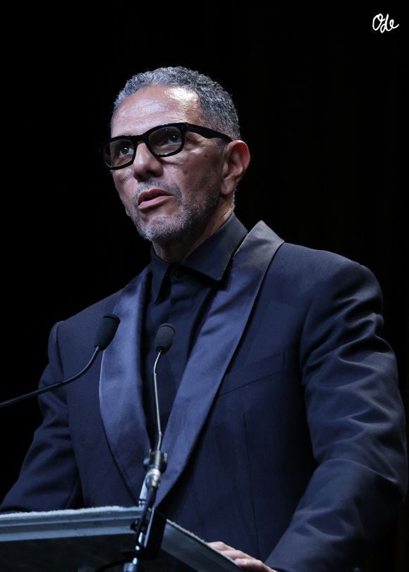Roschdy Zem reçoit le prix de la distinction numerique lors de l'ouverture de la 52ème édition du Festival du Cinema Américain de Deauville, le 4 septembre 2026. 

© Denis Guignebourg/Bestimage