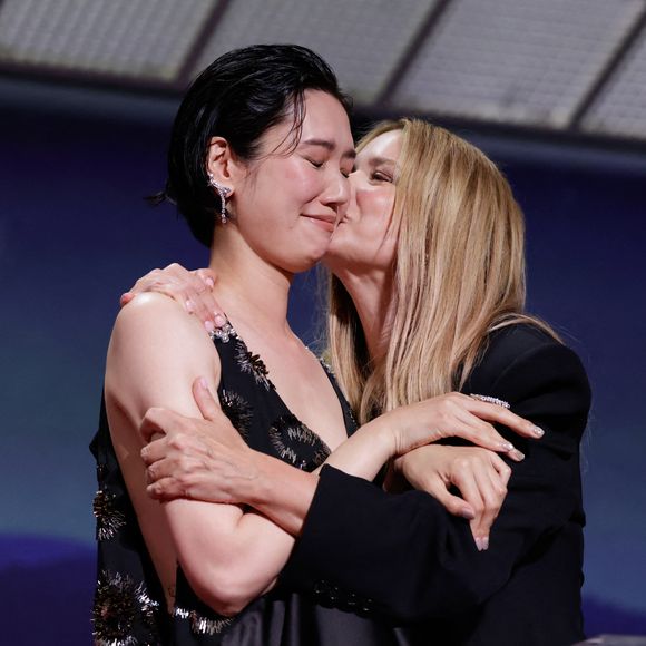 Ryūsuke Hamaguchi, Virginie Efira - Cérémonie de clôture du 79ème Festival International du Film de Cannes, le 23 mai 2026. © Borde-Jacovides-Moreau / Bestimage