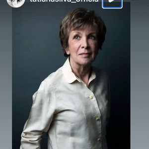 TF1 étant une grande famille, Tatiana Silva a naturellement été attristée d'apprendre la mort de Catherine Laborde qui avait avant elle présenté la météo de 1988 à 2017. Sur la Toile, l'intéressée lui a naturellement rendu hommage...

Tatiana Silva rend hommage à Catherine Laborde via sa story Instagram (Capture d'écran - Mercredi 29 janvier 2025).