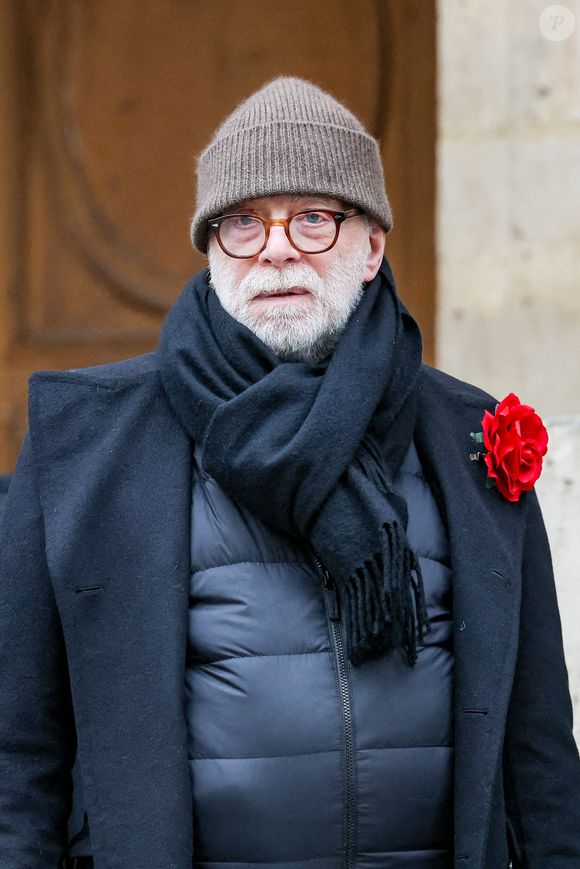 Thomas Stern, le mari de Catherine Laborde - Arrivées aux obsèques de C.Laborde en l’église Saint-Roch à Paris, le 6 février 2025. Décédée le 28 janvier 2025 à l'âge de 73 ans, l'ancienne présentatrice météo de TF1 (1988 - 2017) était atteinte de la maladie neurodégénérative à corps de Lewy. 
© Jacovides - Moreau / Bestimage