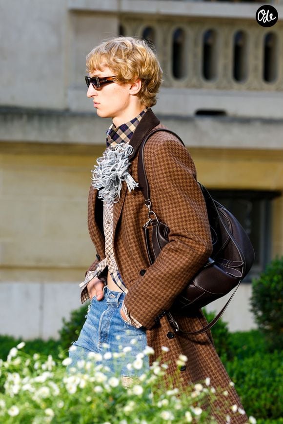 Défilé de mode Dior Homme Prêt à Porter Collection Homme Printemps/Été 2027 lors de la Fashion Week de Paris, France, le 24 juin 2026. © Bestimage