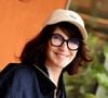 C'est à Bordeaux, puis en Anjou chez des amis, que la comédienne de 66 ans a trouvé refuge le temps que l'incendie soit maitrisé. Il a fallu attendre de longues journées. 

Zabou Breitman au photocall du village lors des Internationaux de France de Tennis de Roland Garros 2026, à Paris, le 6 juin 2026. 

© Jacovides-Moreau/Bestimage