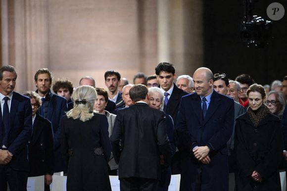 Benjamin Badinter, Brigitte Macron, le président français Emmanuel Macron, Elisabeth Badinter, Simon Badinter et Judith Badinter, lors de la cérémonie d'intronisation de Robert Badinter, ancien ministre de la Justice, au Panthéon à Paris, France, le 9 octobre 2025. Photo par Eliot Blondet/ABACAPRESS.COM