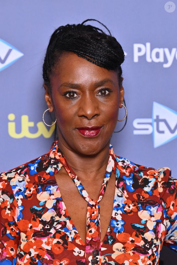 Jacqueline Boatswain sera la mère de Michaela

Londres, Royaume-Uni. 30 novembre 2023. Jacqueline Boatswain lors du lancement de la nouvelle série After The Flood de ITV et ITVX, à l'hôtel Soho de Londres. Photo : Matt Crossick/Empics - PA Photos/ABACA