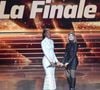 Un rythme intense qui pousse ses fans à tirer la sonnette d'alarme.
Ebony et Marine lors de la finale de la Star Academy 2024.
Photo de Laurent Vu/Sipa pour TF1.