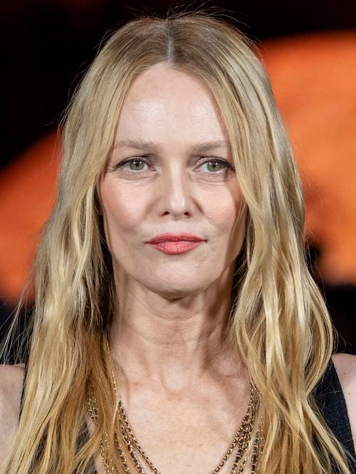 “Ca m’émeut beaucoup” : Vanessa Paradis salue le talent de ses deux enfants qui sont sur son album et ce n’était pas prévu