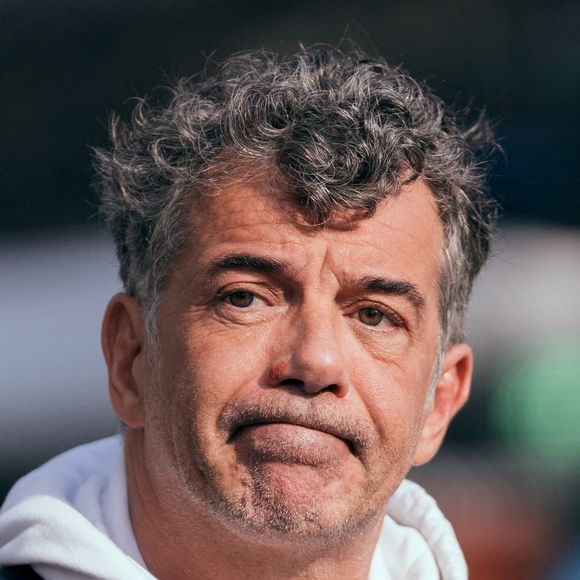 L'animateur de télévision et agent immobilier français Stéphane Plaza, accusé d'actes de violence à l'encontre de deux anciennes compagnes, sort après le verdict de son procès au tribunal correctionnel de Paris, à Paris, France, le 18 février 2025. Photo by Alexis Jumeau/ABACAPRESS.COM