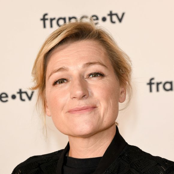 Anne Elisabeth Lemoine au photocall de la conférence de presse de France 2 au théâtre Marigny à Paris le 18 juin 2019
© Coadic Guirec / Bestimage