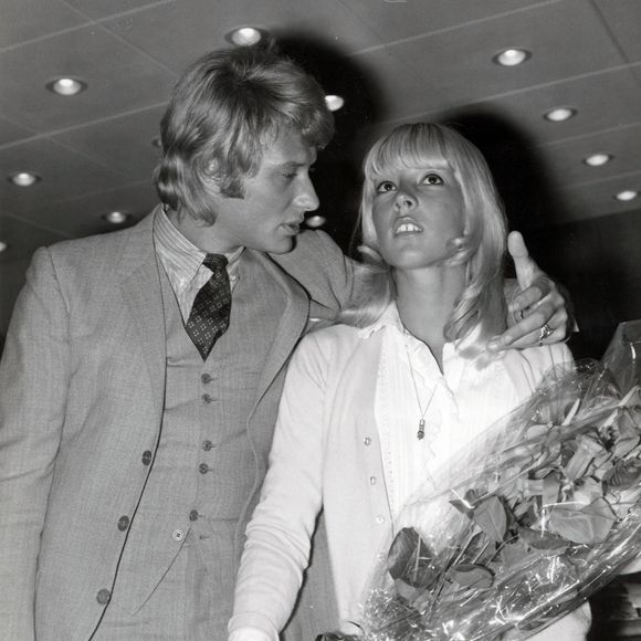 Archives - Johnny Hallyday et Sylvie Vartan à leur arrivée à l'aéroport de Orly, après leur tournée sud-américaine. Le 25 mars 1968
© Keystone Press Agency / Zuma Press / Bestimage