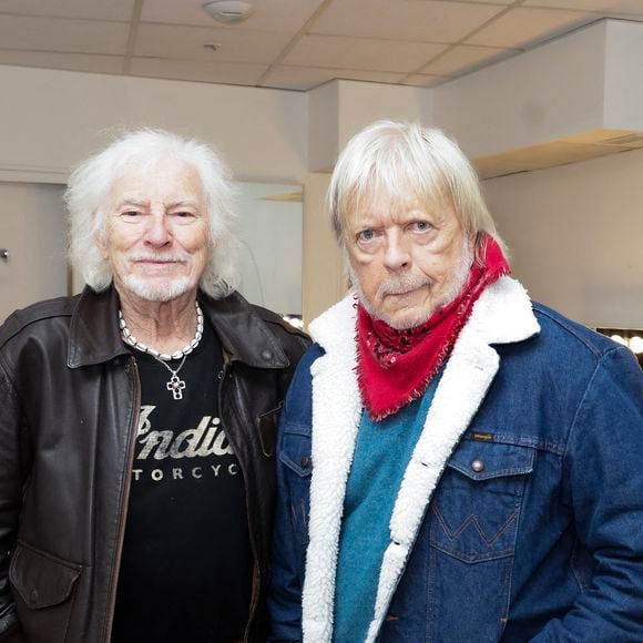Exclusif - Hugues Aufray et Renaud en backstage du concert de Hugues Aufray au Le Dôme de Paris - Palais des Sports le 9 novembre 2025.

© Jack Tribeca / Bestimage