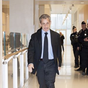 L'ancien président français Nicolas Sarkozy (qui vient de fêter ses 70 ans hier le 28 janvier) - N.Sarkozy et 11 autres prévenus arrivent au tribunal de Paris pour leur procès pour des accusations de financement illégal de la campagne présidentielle victorieuse de 2007 par le dictateur M.Kadhafi, le 29 janvier 2025. © Pierre Perusseau/Bestimage