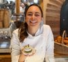 La célèbre cheffe a en effet imaginé une toute nouvelle collection de desserts exclusifs.

La meilleure pâtissière du monde Nina Métayer lors de l'inauguration de sa boulangerie-pâtisserie "Fournil par Nina" à La Rochelle, France, le 16 novembre 2024. © Jean-Marc Lhomer/Bestimage