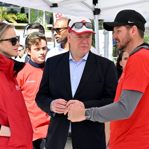 Le prince Albert II de Monaco et la princesse Charlene ont participé à la Road Safety Day, une journée de sensibilisation et de sport pour toute la famille dédié à la sécurité routière à vélo et à l'initiation des jeunes au sport, à Monaco organisée par la Fondation Princesse Charlene, le 23 mars 2025.  © Bruno Bebert/Bestimage