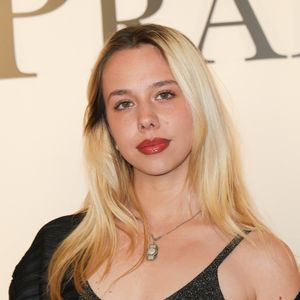 Kim Higelin - Première du film "Le Diable s'habille en Prada (The Devil wears Prada 2)" au cinéma Le Grand Rex à Paris, le 27 avril 2026.
© Guirec Coadic/Bestimage
