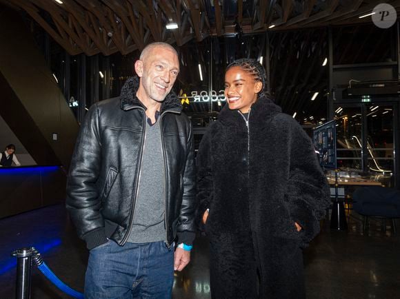 Une première pour Vincent Cassel, déjà papa de 3 filles
Vincent Cassel et sa compagne Narah Baptista - Célébrités assistent aux combats de MMA, Professional Fighters League Europe (PFL) à l’accord Arena de Bercy à Paris le 7 mars 2024. © Pierre Perusseau/Bestimage