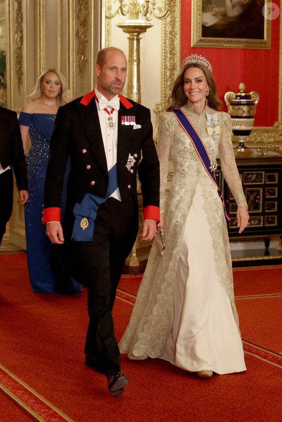 Le prince et la princesse de Galles marchent pour assister au banquet d'État du président américain Donald Trump et de la première dame Melania Trump au château de Windsor, dans le Berkshire, au premier jour de leur deuxième visite d'État au Royaume-Uni. Mercredi 17 septembre 2025. Photo by Phil Noble/PA Wire/ABACAPRESS.COM