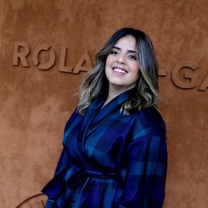 "Il n'a rien à voir avec le radin qu'elle a fréquenté juste après son mariage. Bon, ce dernier avait bien quelques qualités. Par exemple, il a fixé le miroir néon rose des confidences. Il lui a demandé un virement pour les clous", s'amusent nos confrères.

Inès Reg au village lors des Internationaux de France de Tennis de Roland Garros 2022 à Paris, France, le 5 juin 2022. Dominique Jacovides/Bestimage