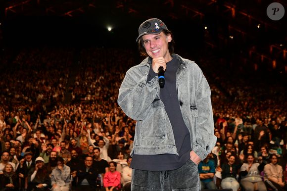 Son souhait a été bien entendu respecté.

Orelsan à la halle Tony Garnier pour la nuit Japanime, animation japonaise lors du Festival Lumière 2025 de Lyon le samedi 18 octobre 2025. © Romain Doucelin/Bestimage