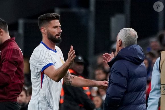 Olivier Giroud (France) - Didier Deschamps (selectionneur de l équipe de France) - Match amical de football entre la France et le Chili (3-2) au stade Orange Vélodrome à Marseille le 26 mars 2024.