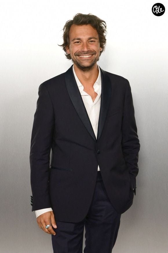 Bertrand Chameroy au photocall de la soirée Lacoste X Chien 51 au club Silencio en marge du 78ème Festival International du Film de Cannes, France, le 18 mai 2025. © Romain Doucelin/Bestimage