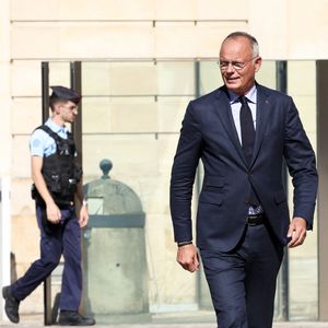 Édouard Philippe - Le Premier ministre français, convoque les chefs de partis et les groupes préalablement consultés, à la suite de ses réunions séparées pour former un gouvernement, à l'hôtel de Matignon, à Paris, France, le 19 septembre 2024. © Stéphane Lemouton/Bestimage
