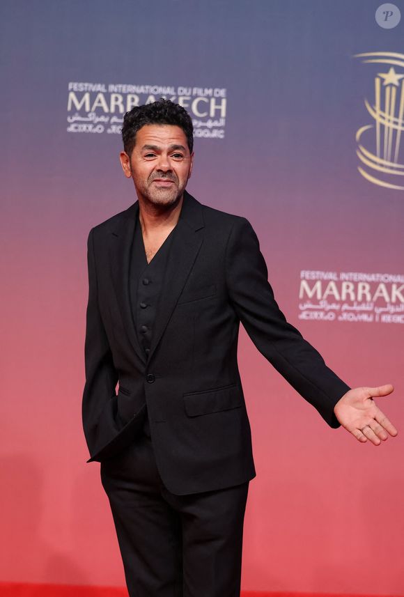 Jamel Debbouze au photocall de la cérémonie d'hommage à Sean Penn lors de la deuxième journée du 21e Festival international du film de Marrakech, le 30 novembre 2024 à Marrakech, Maroc. © Dominique Jacovides/Bestimage