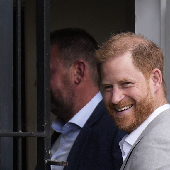 Le duc de Sussex, le prince Harry, arrive pour une visite au Community Recording Studio (CRS) à Nottingham, au Royaume-Uni, le 9 septembre 2025, à l'occasion de l'annonce d'un don substantiel à Children in Need pour aider à soutenir leur travail de lutte contre la violence qui touche les jeunes. Photo by Aaron Chown/PA Wire/ABACAPRESS.COM