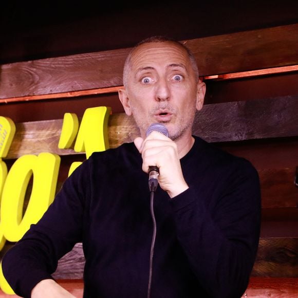 Gad Elmaleh -  Le célèbre humoriste Gad Elmaleh a inauguré lundi 3 février 2025 Le Vig’s, un tout nouveau Comedy Club situé sur le Vieux-Port de Marseille. © Franz Chavaroche / Bestimage