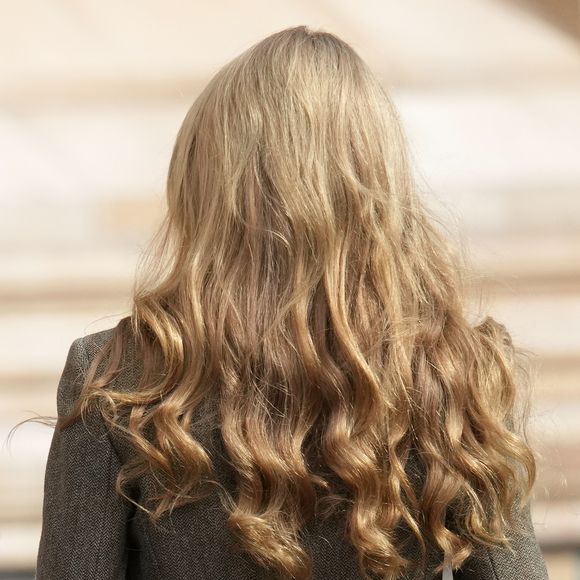 Catherine (Kate) Middleton, arborant des cheveux blonds, visitent les jardins, récemment transformés, du musée d'histoire naturelle à Londres, le 4 septembre 2025. (Julien Burton / Bestimage).