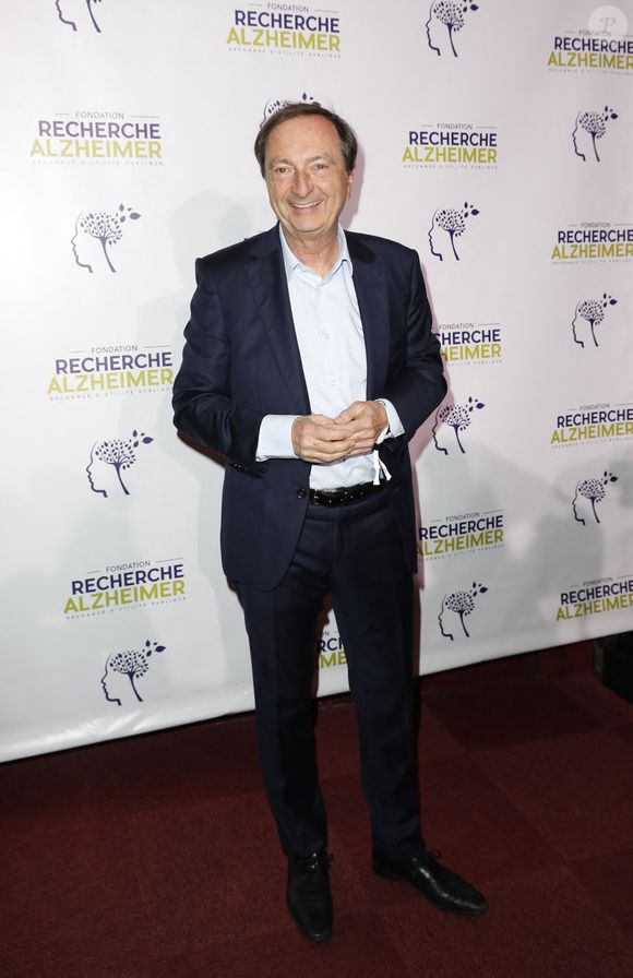 Michel-Édouard Leclerc - Photocall du XVème gala pour la Fondation Recherche Alzheimer à l'Olympia à Paris le 14 mars 2022. Sous la direction artistique de P. Souchon, des grands noms de la chanson française se mobilisent autour d'un concert sur le thème « 2 générations chantent pour la 3ème". © Photo Marc Ausset-Lacroix/Bestimage