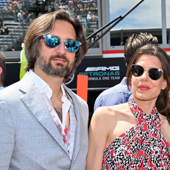 Elle a débuté par l'annonce de sa séparation avec Charlotte Casiraghi, la mère de son fils Balthazar (6 ans)

Charlotte Casiraghi et Dimitri Rassam - La famille princière de Monaco lors du 80ème Grand Prix de Monaco de Formule 1 à Monaco le 28 mai 2023. © Bruno Bebert/Bestimage