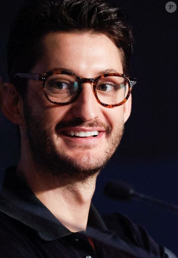 Pierre Niney à la conférence de presse du Comte de Monte-Cristo lors du 77ème Festival de Cannes au Palais des Festivals le 23 mai 2024 à Cannes, France. Photo by Philippe Rousseau/POOL/ABACAPRESS.COM